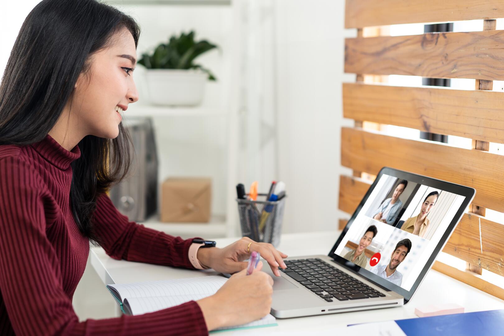 Online Qualification Model